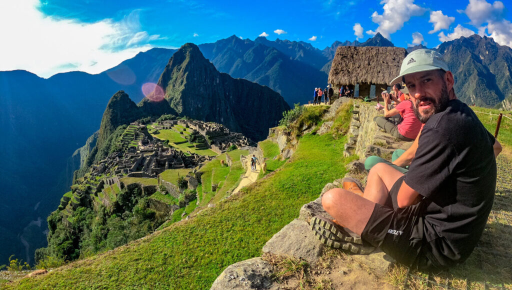 hikking-Inca-Trail-to-Machu-Picchu-5Days-4Nights